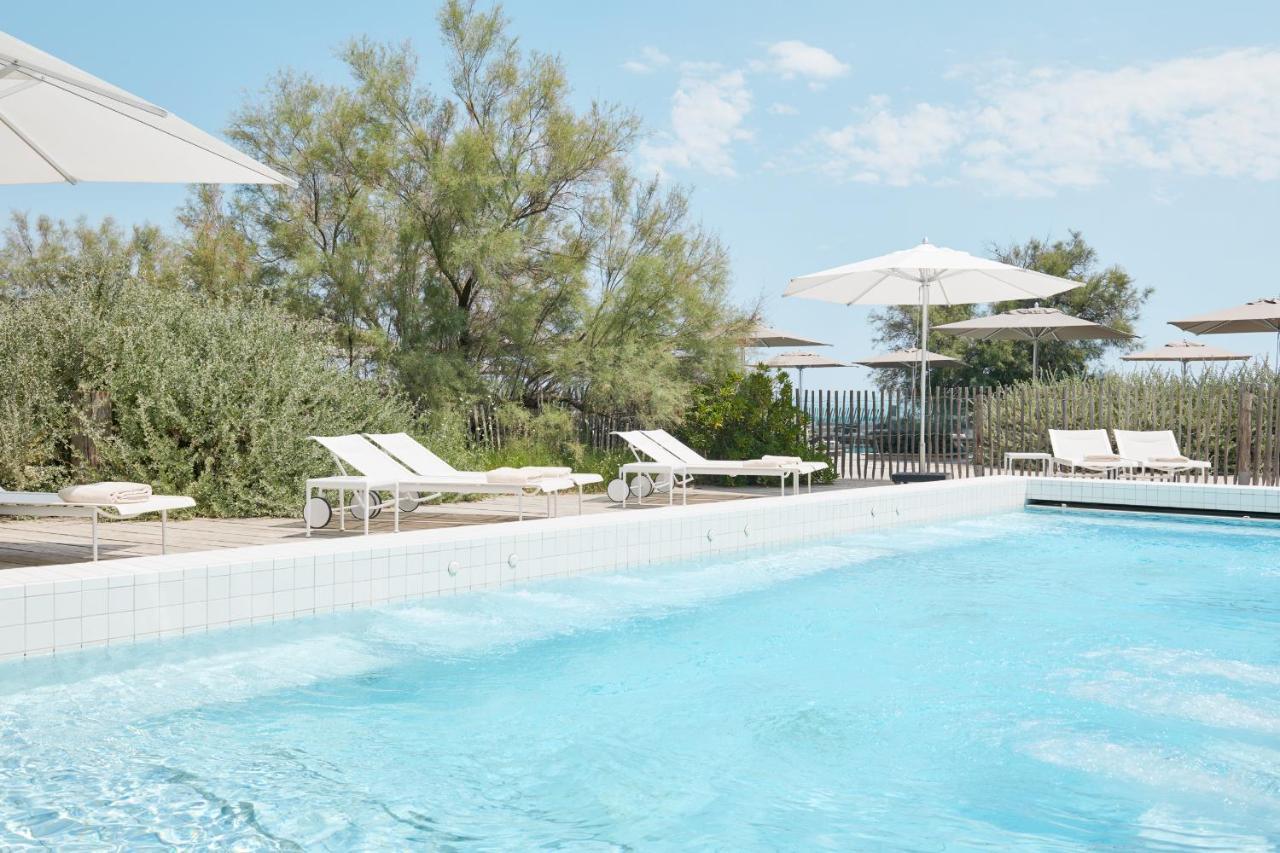 Hôtel Plage Palace&Spa Palavas-les-Flots Exterior foto The swimming pool at the hotel